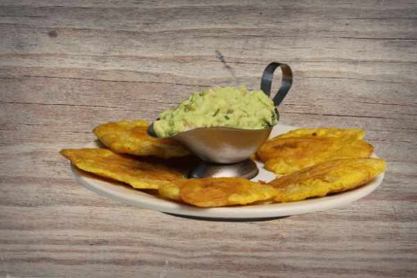 Tostones Con Guacamole